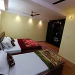 Rasna Guest House